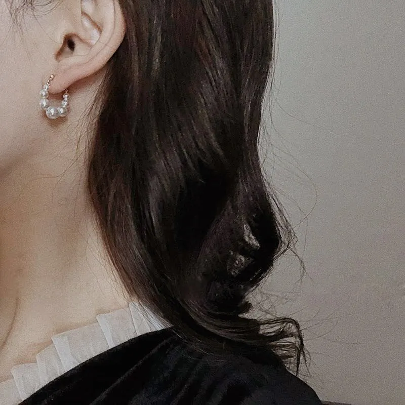 Handmade Small Pearl Earrings with Stylish Personality LJ27